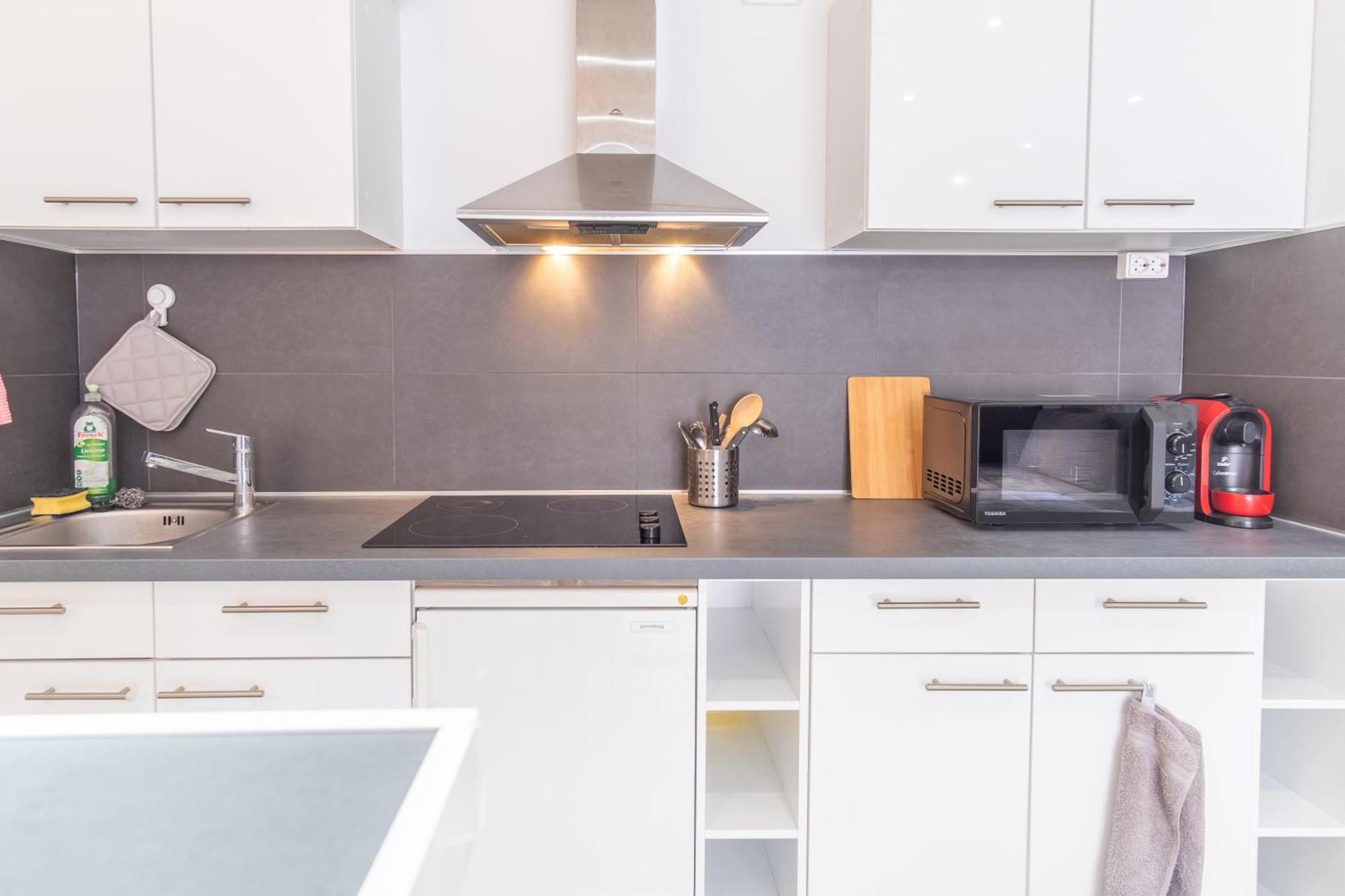 Arbeitsplatz, Tiefgaragenstellplatz, 4k Tv Netflix Apartment
