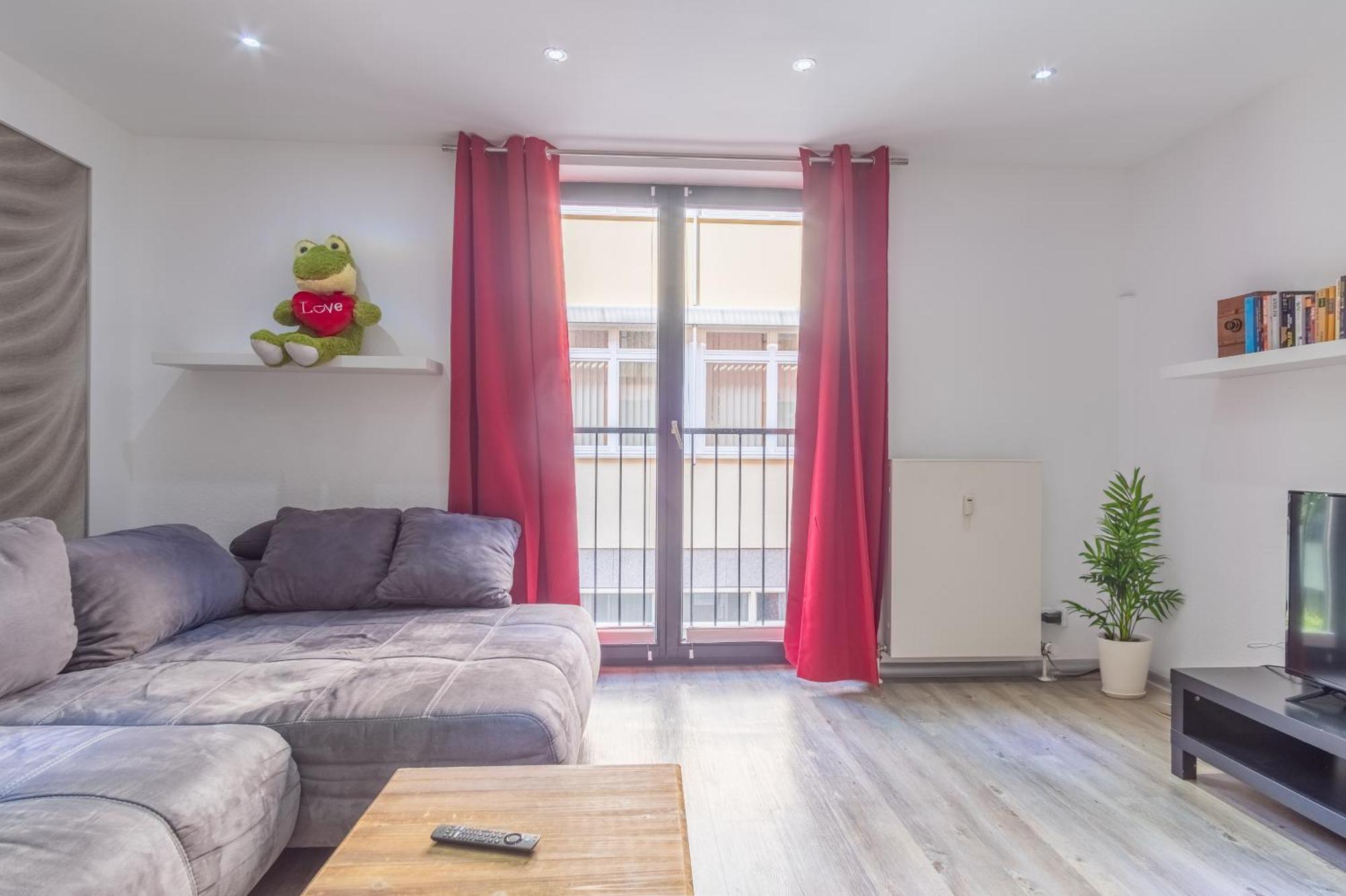 Arbeitsplatz, Tiefgaragenstellplatz, 4k Tv Netflix Apartment Leipzig